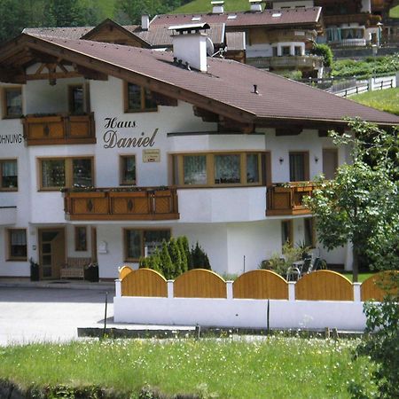Haus Daniel Apartment Нойщифт им Щубайтал Екстериор снимка